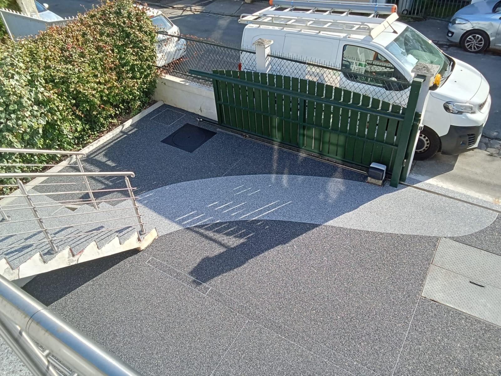 Photo d'un chantier de revêtement de sol drainant